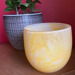 glassybaby Cream Soda drinker